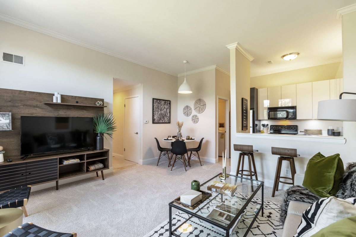 River Oaks West Apartments in Novi, MI Photos and videos